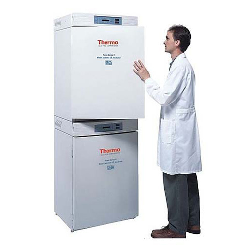 Thermo Scientific 水套式二氧化碳培养箱 3111